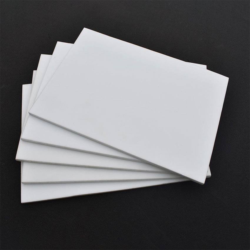 Was sind die Vorteile des weißen PVC Forex Board?